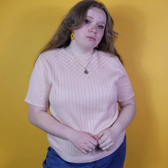 Pink Knit Short Sleeve Blouse, M - Picture 1 of 4